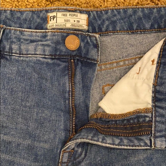 Free People Jean Short - Picture 2 of 3